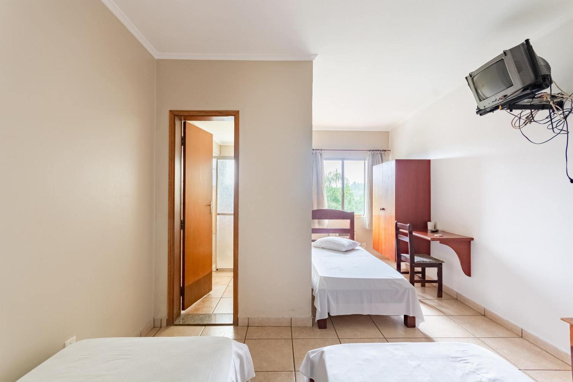Oyo Hotel Vila Rica, ريبيراو بريتو المظهر الخارجي الصورة
